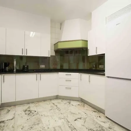 아파트 The Collection | Bellavista *